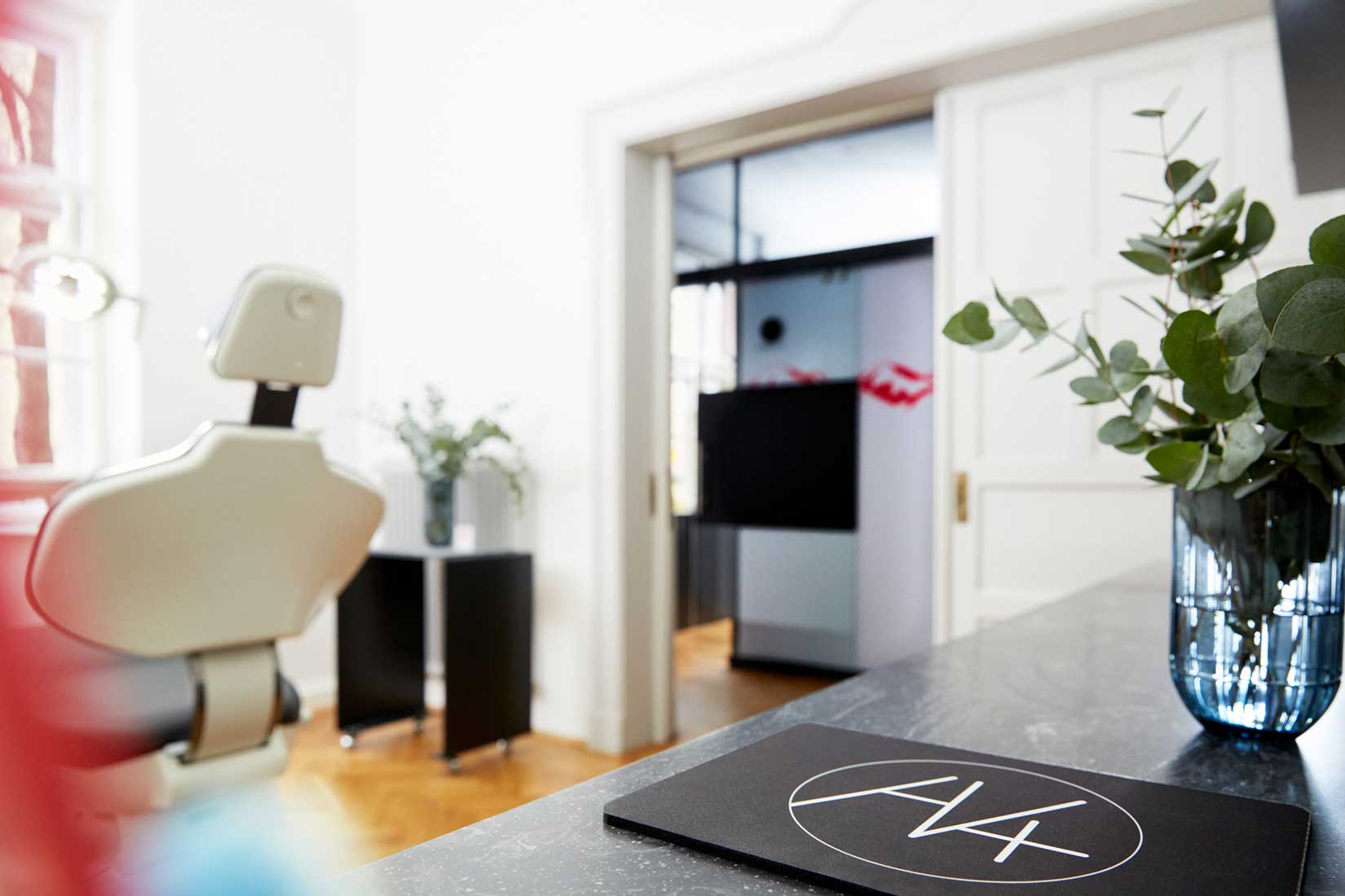 A4 Zahnarztpraxis: Behandlungszimmer